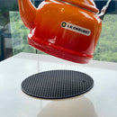 Descanso de Panela Redondo em Silicone Preto 18cm